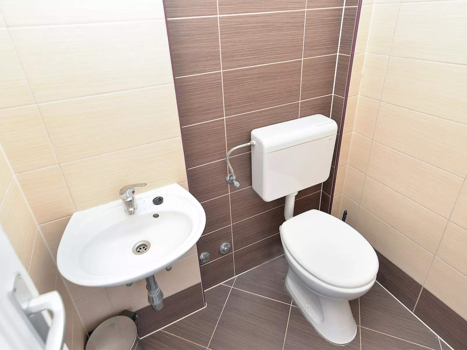 Apartment 2221 - Image-tags.info