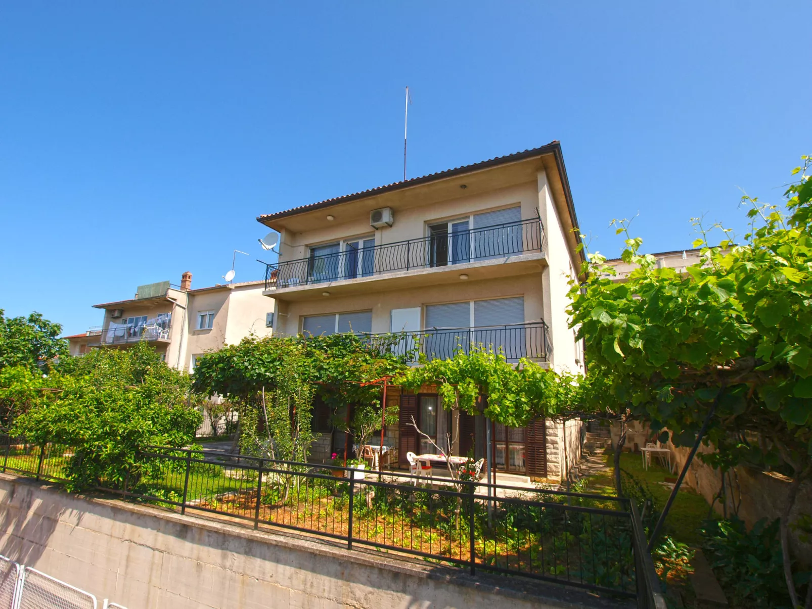 Apartment 1828 - Image-tags.info