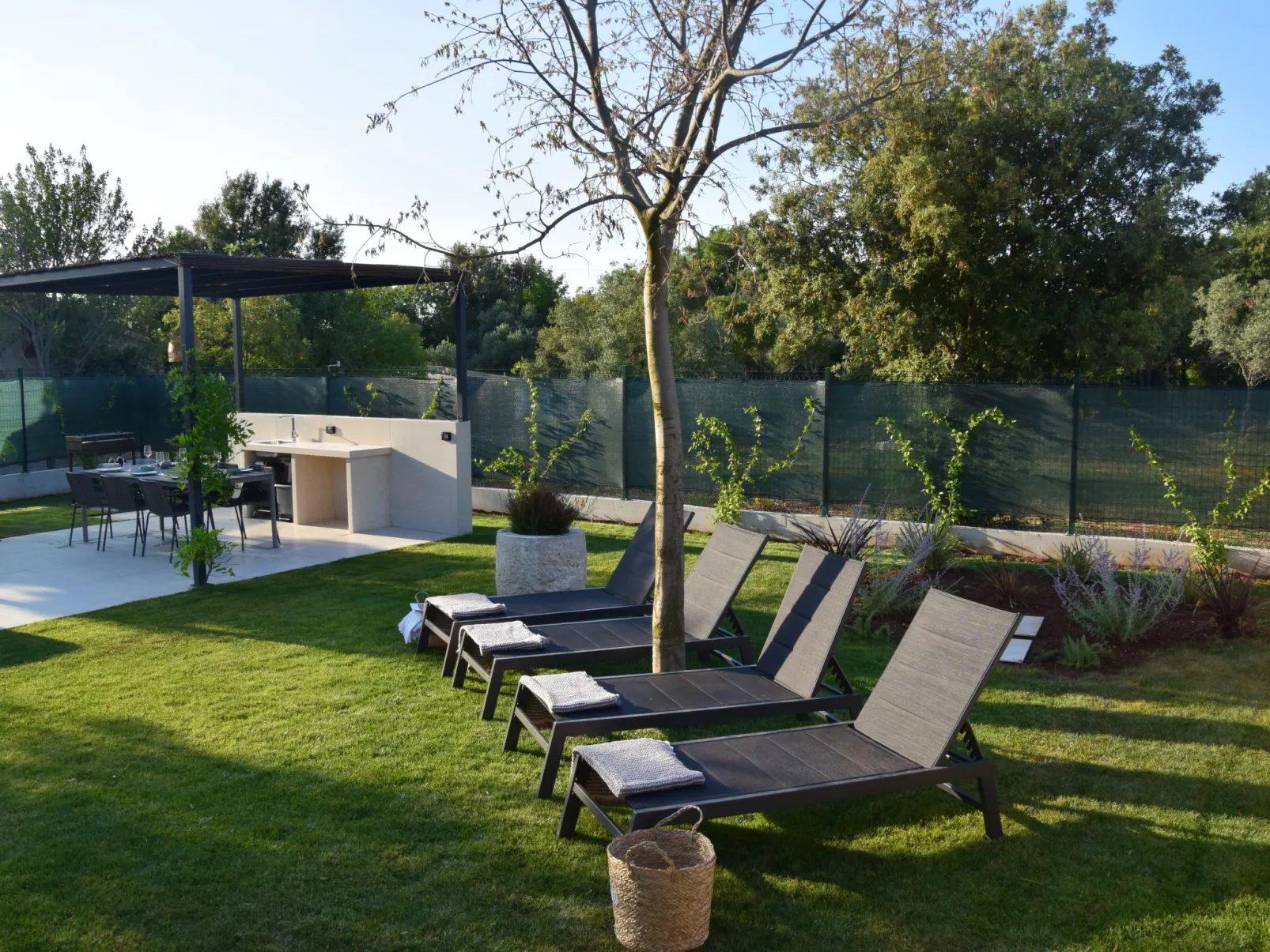 House 2306 - Image-tags.info