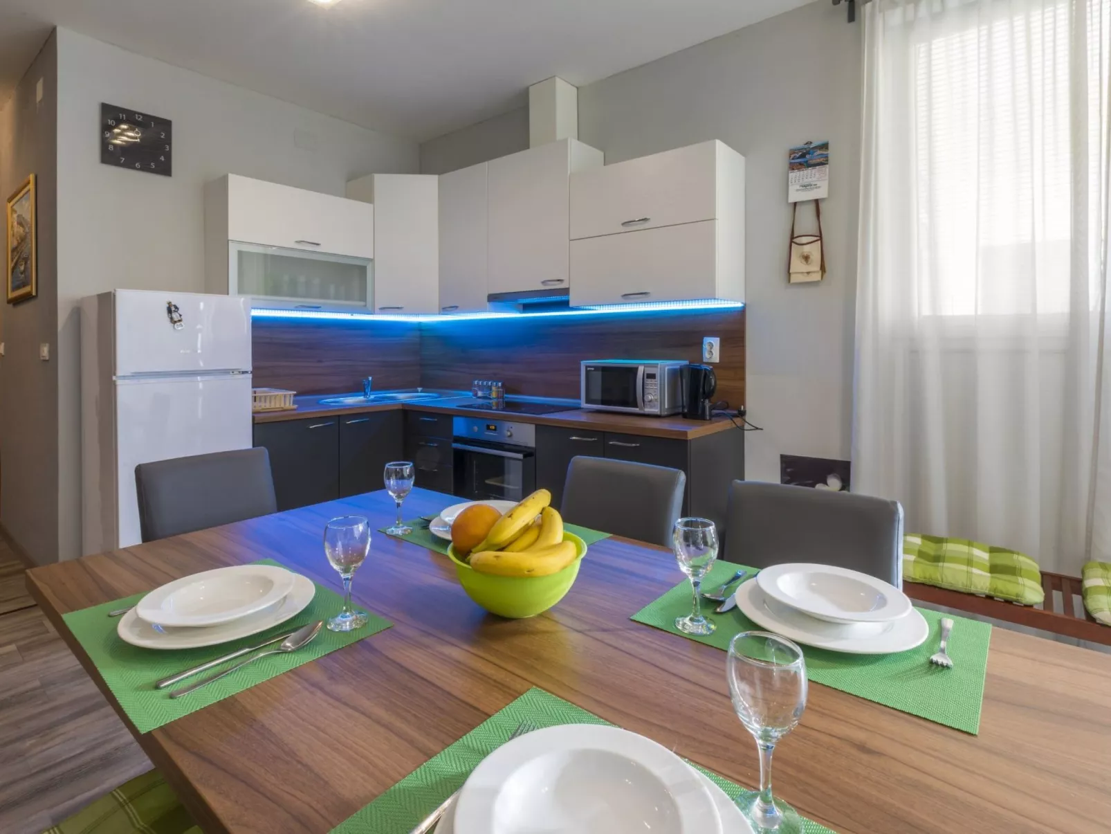 Vlatka / HR-10196-01 - Binnen