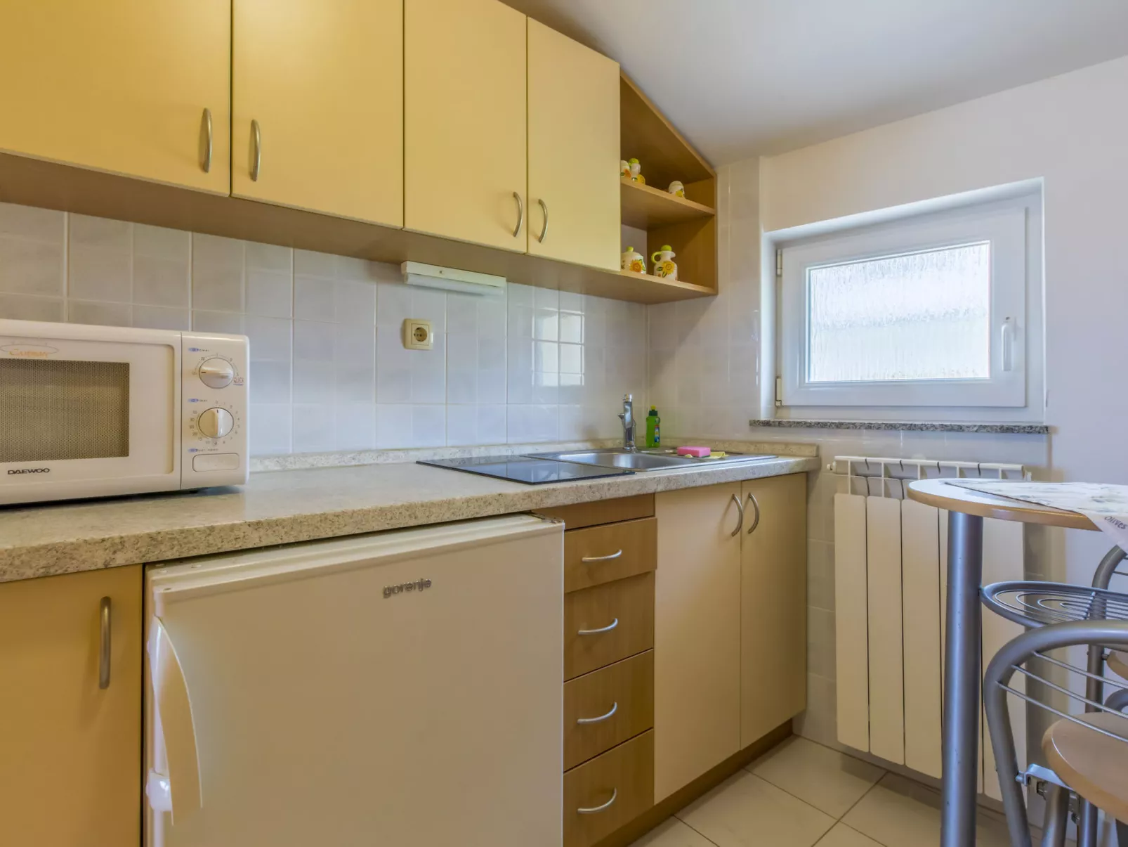 BOZIDAR 1 zuti / HR-10438-01 - Image-tags.info