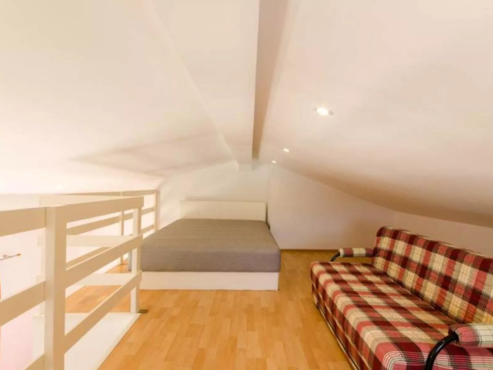 SIMCIC / HR-09866-01 - Image-tags.info