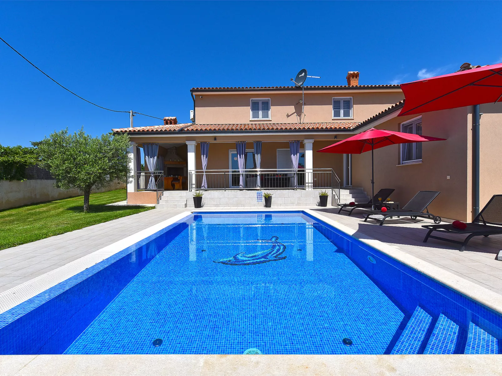 Villa 2105 - Image-tags.info