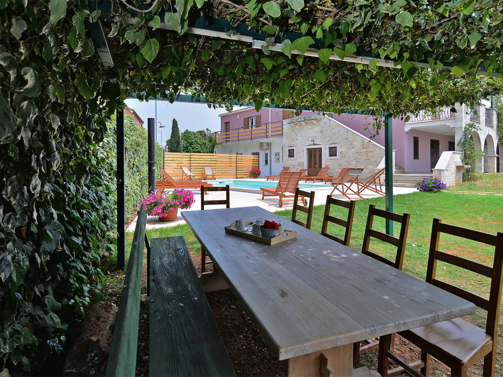 House 2136 - Image-tags.info