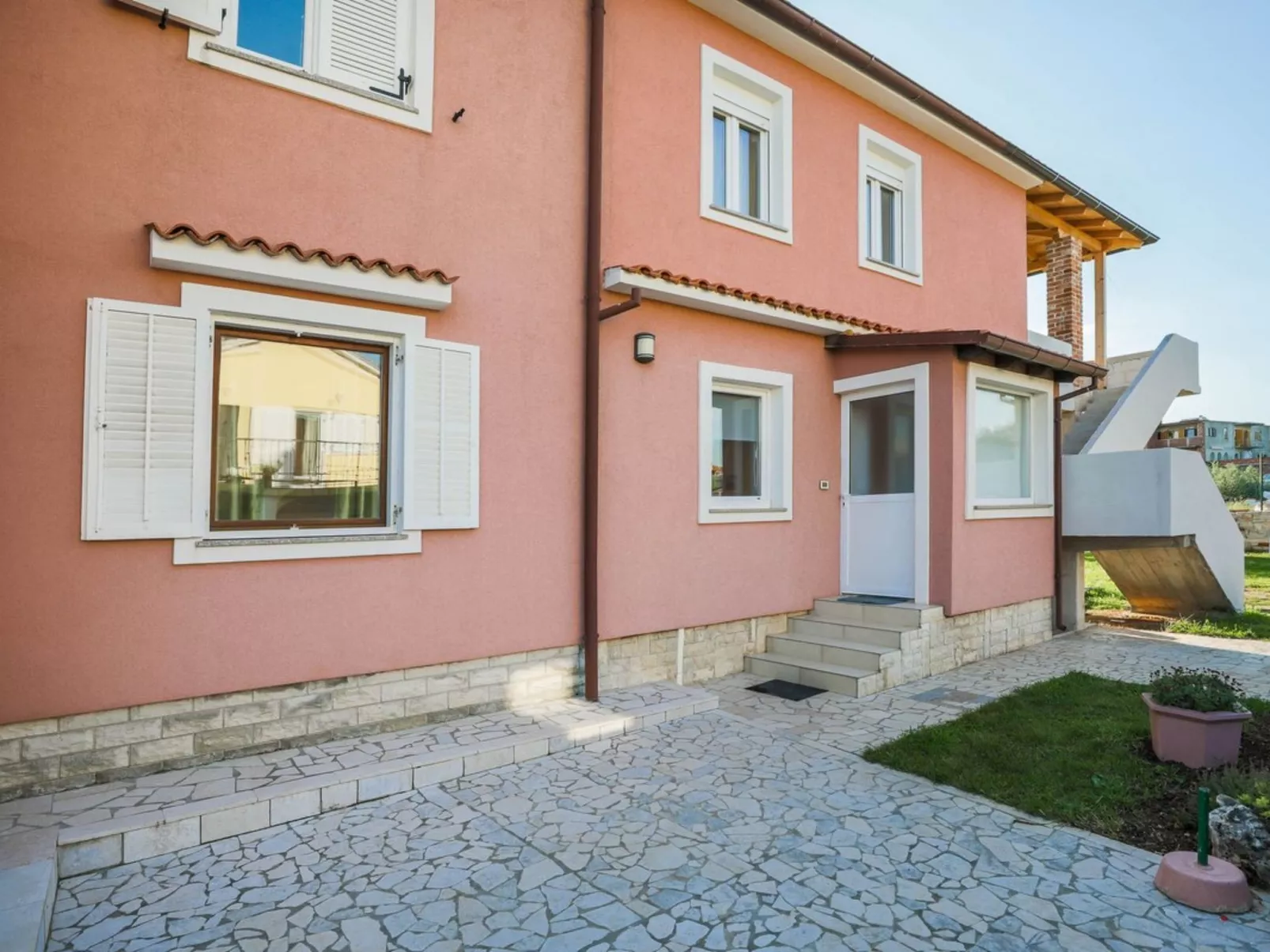 House Nikola - Image-tags.info