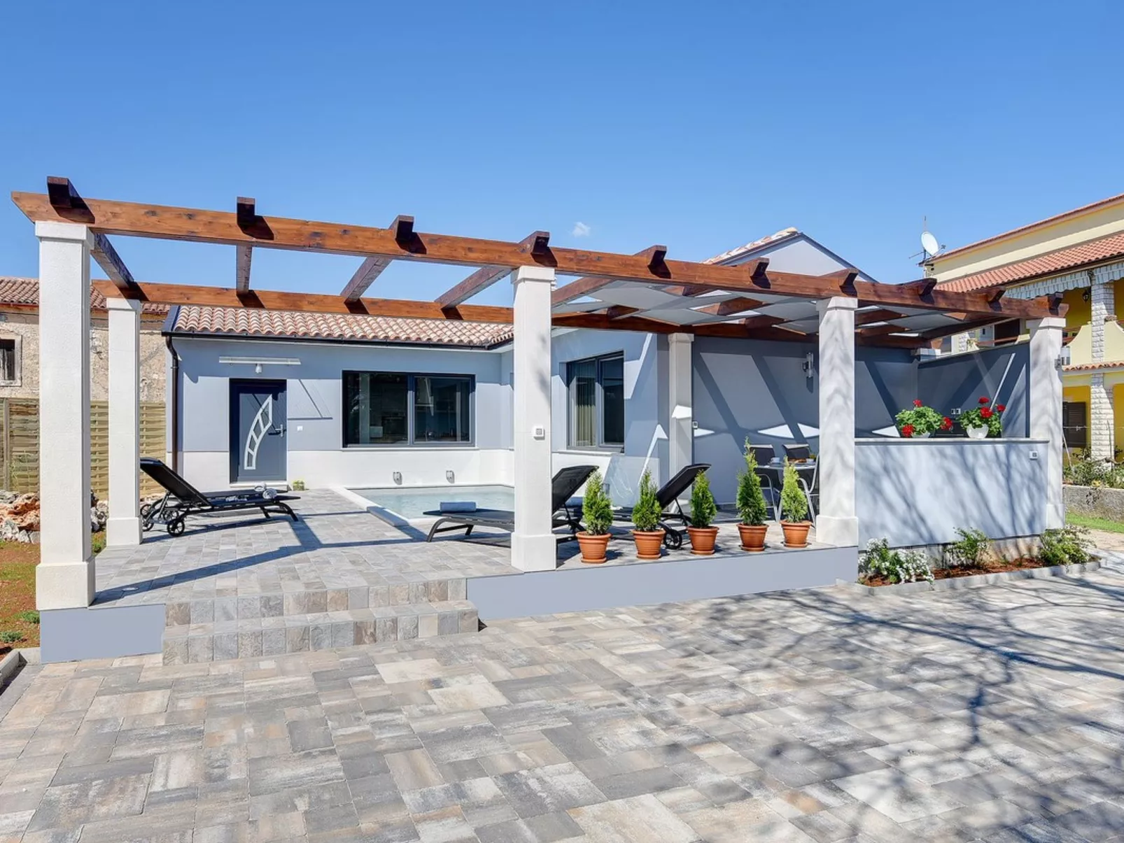 Villa Sunny Home - Image-tags.info