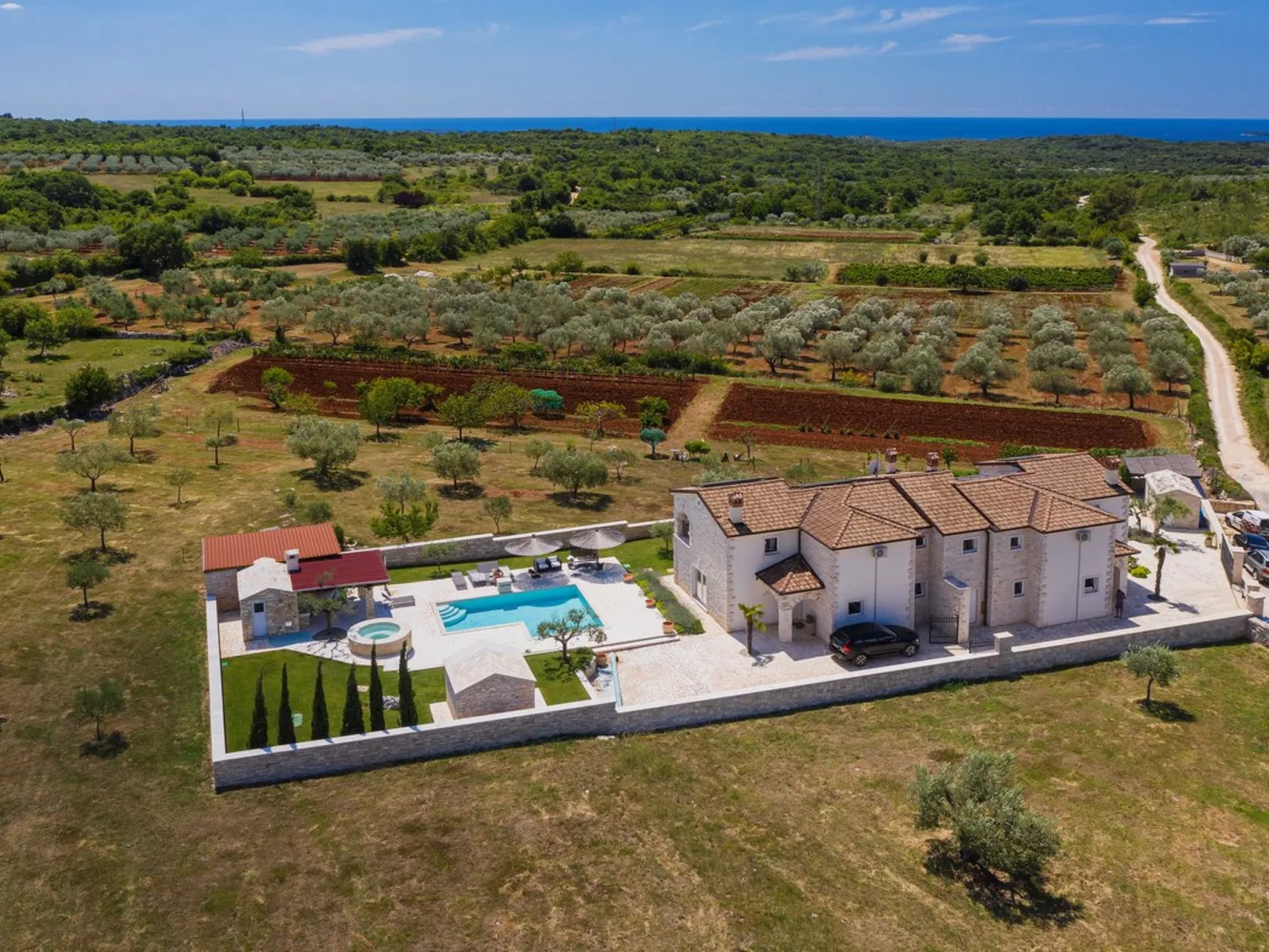 Villa Paradiso - Image-tags.info