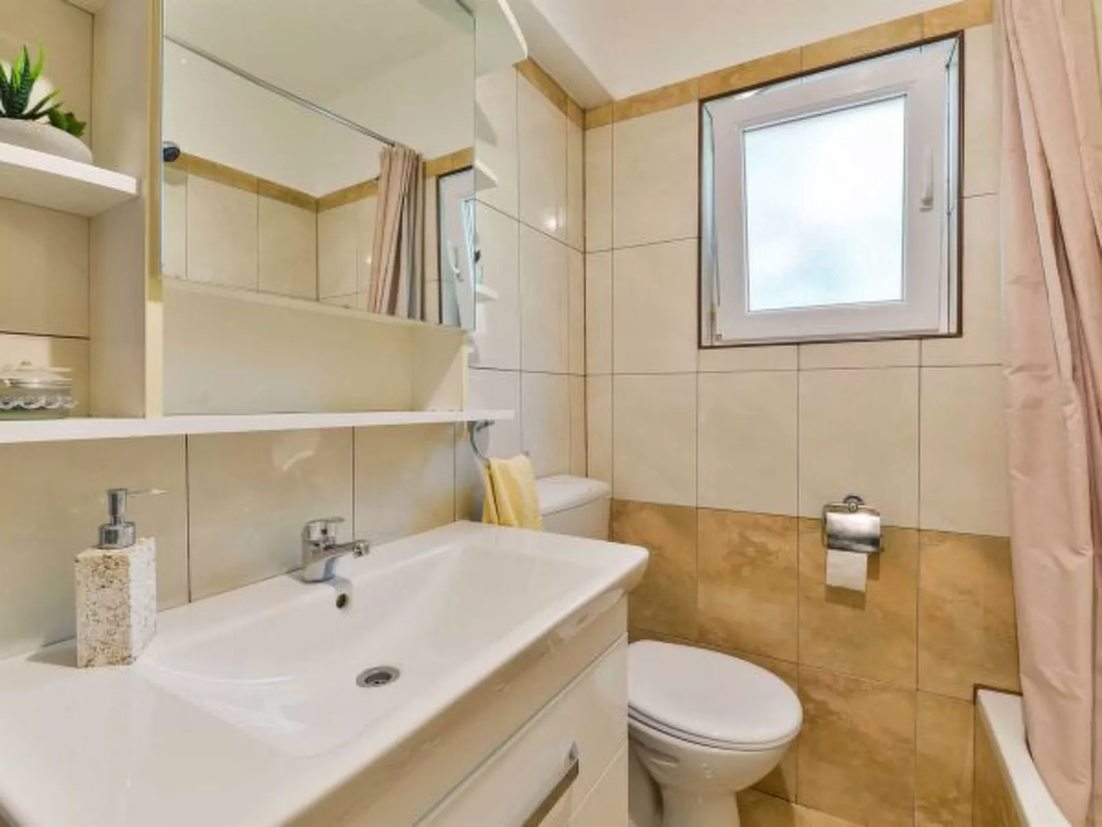 Holiday House Meri with pool - Image-tags.info