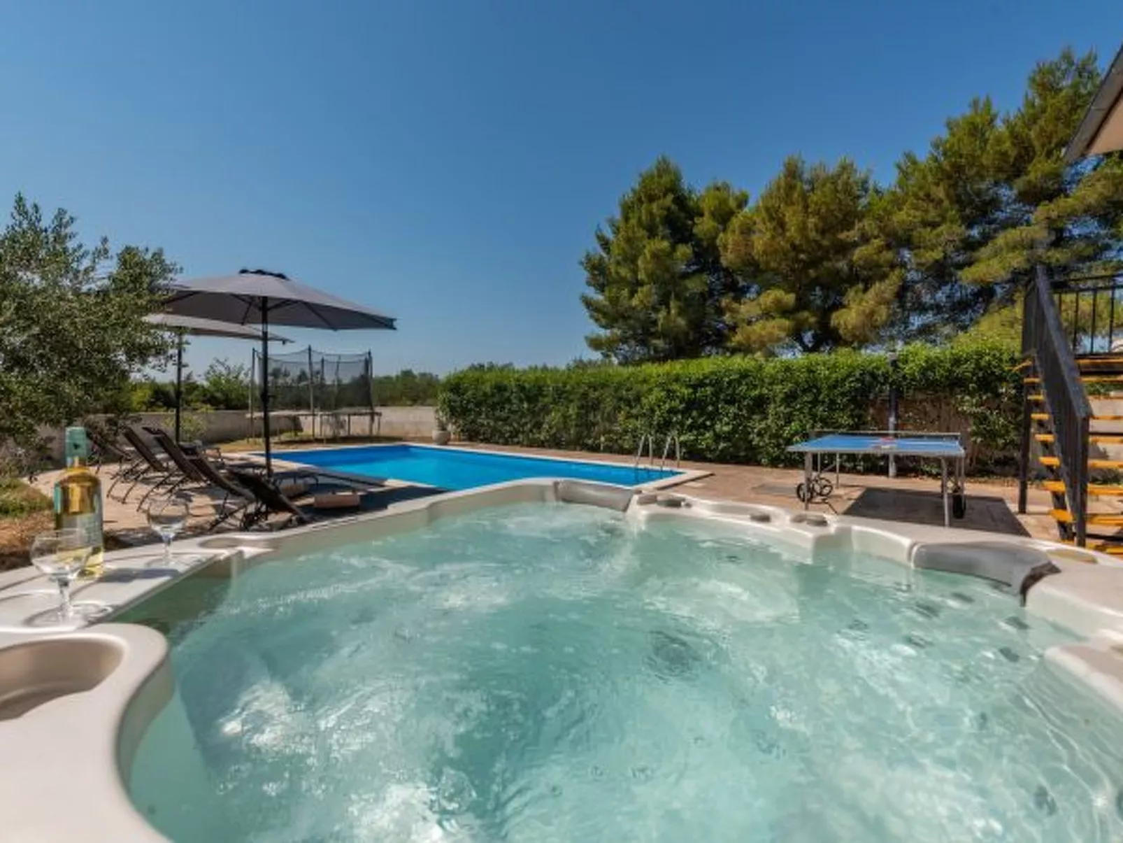 Holiday house Tina with jacuzzi and pool - Image-tags.info