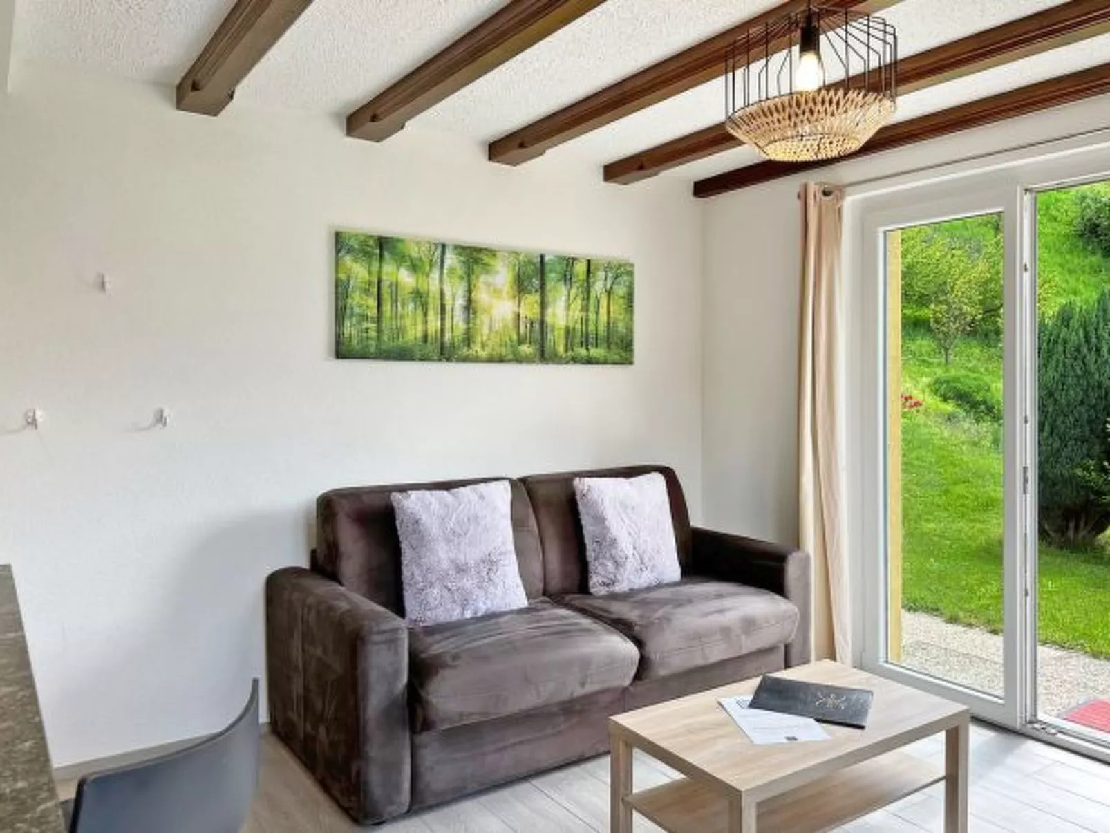 Chez Tonton à 5mns de Sion - Binnen