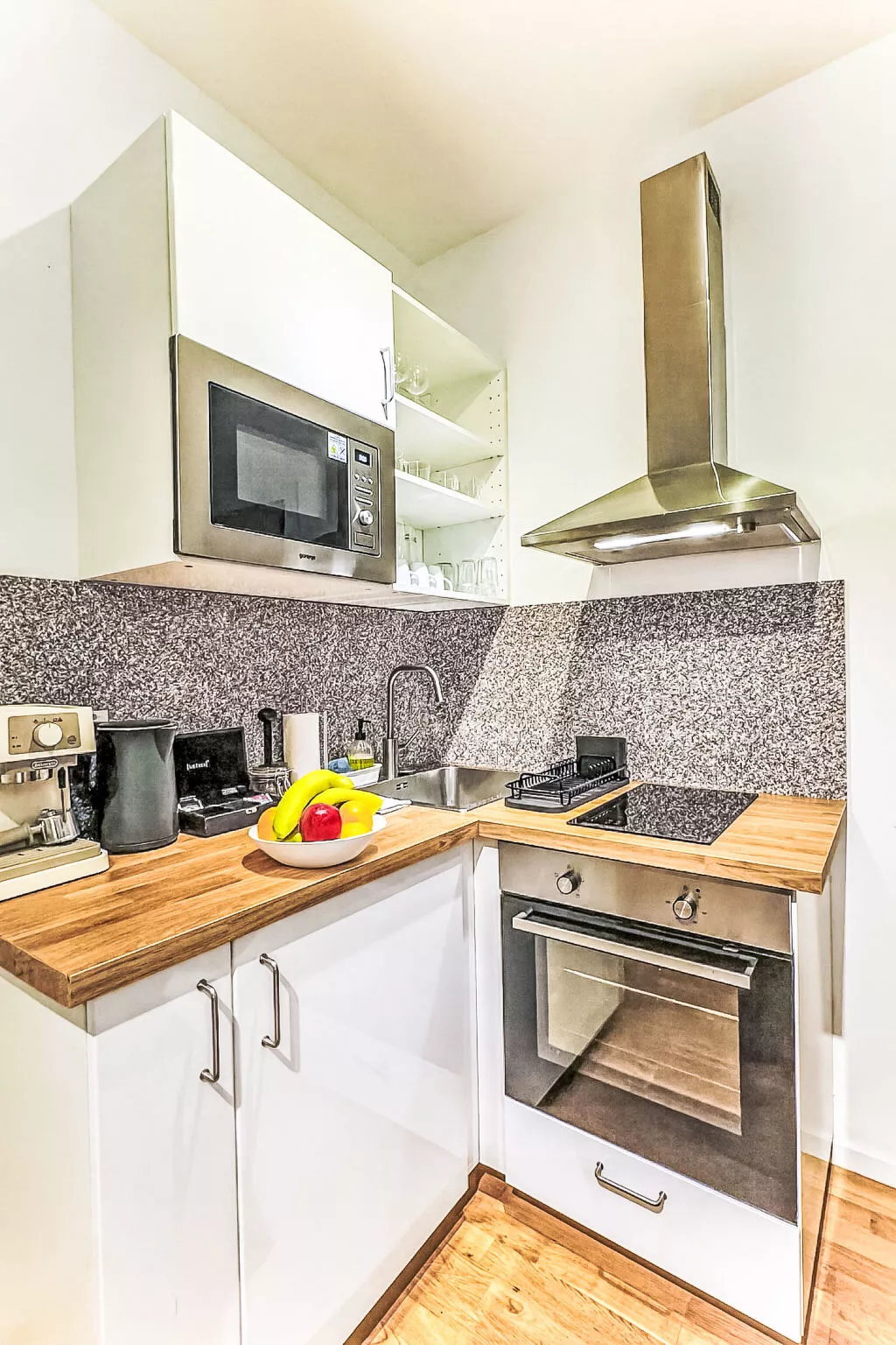 Čelakovsky - Binnen