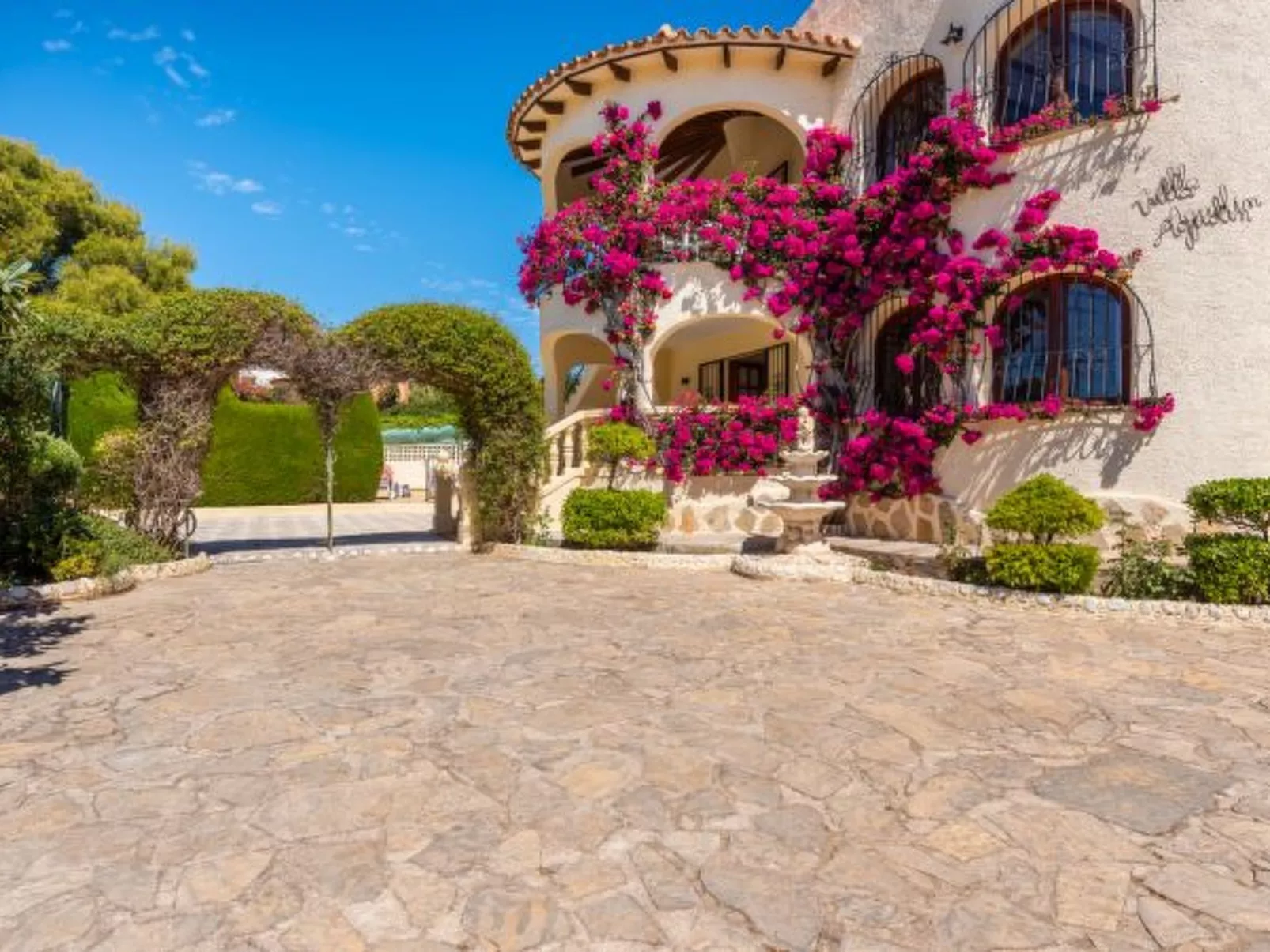 Villa Agudin - PlusHolidays - Image-tags.info