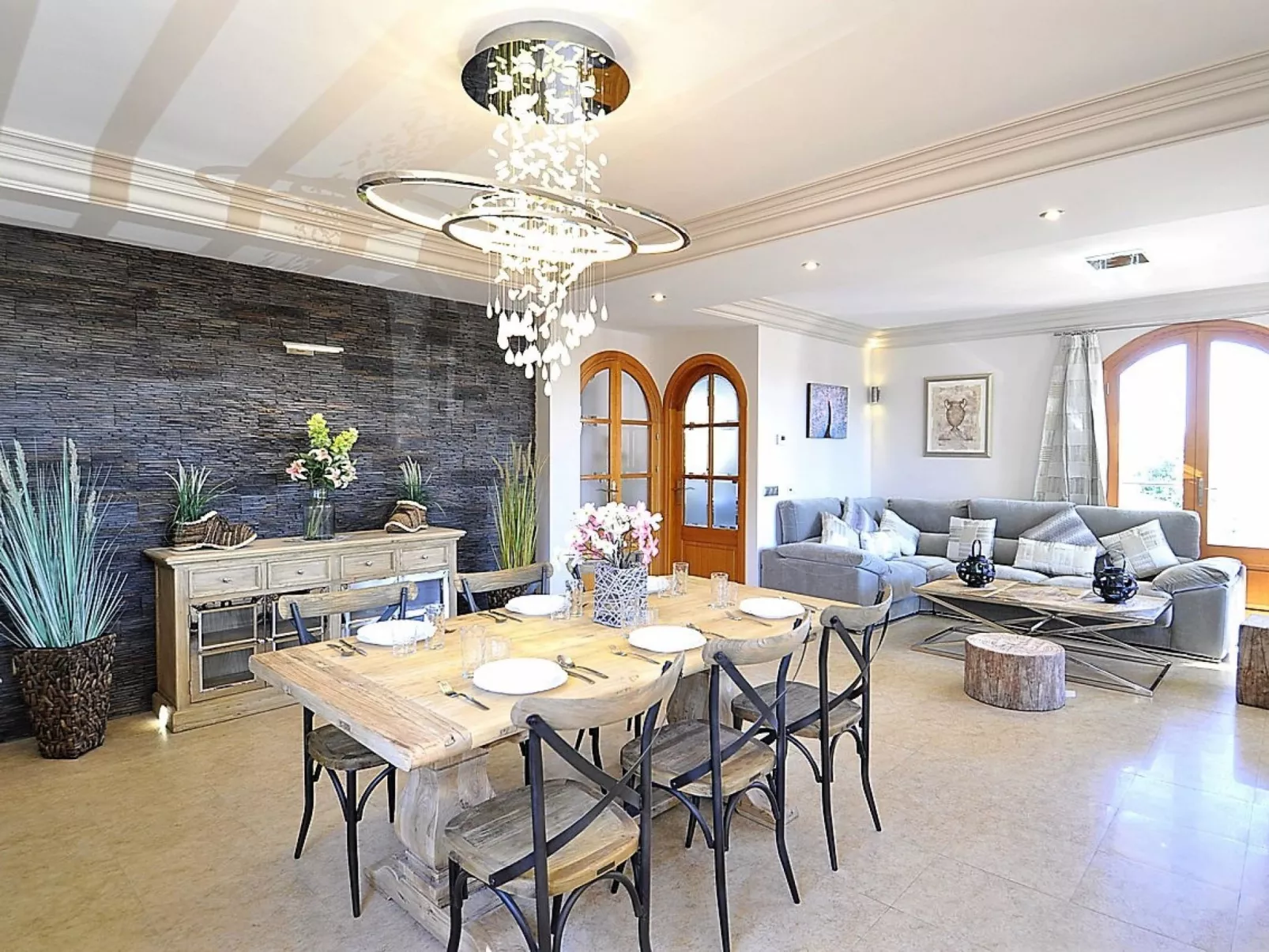 LAS COLUMNAS- Chalet al lado de la playa, wifi , piscina y bbq. Todos los publi - Image-tags.info