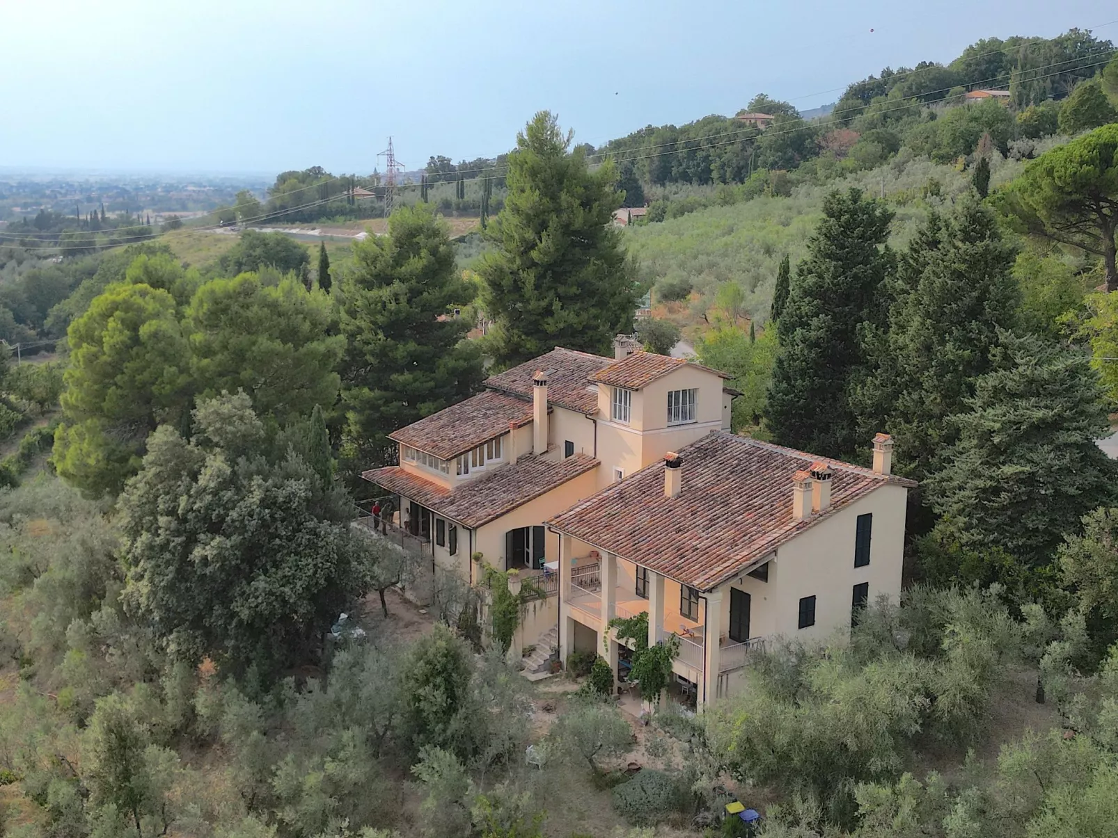 Zimmer mit Bergblick - Buiten