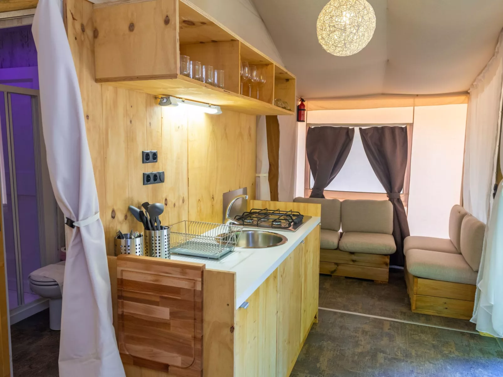 Lodge Tent - 5 Pers. - Binnen