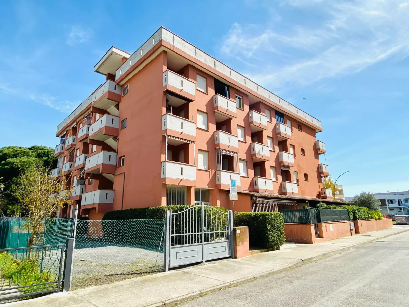 Für 4 Personen ca. 26 m&sup2; in Lido delle Nazioni, Emilia-Romagna (Provinz Fe - Buiten