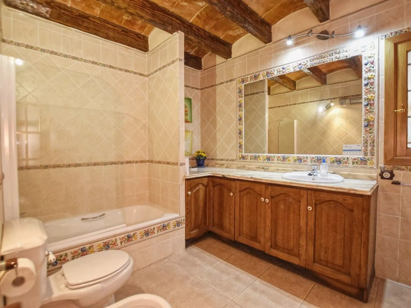 In Campos mit Privatem Pool - Binnen