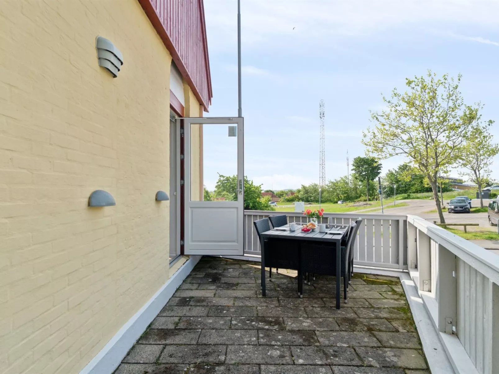 "Kamile" - 400m from the sea - Buiten