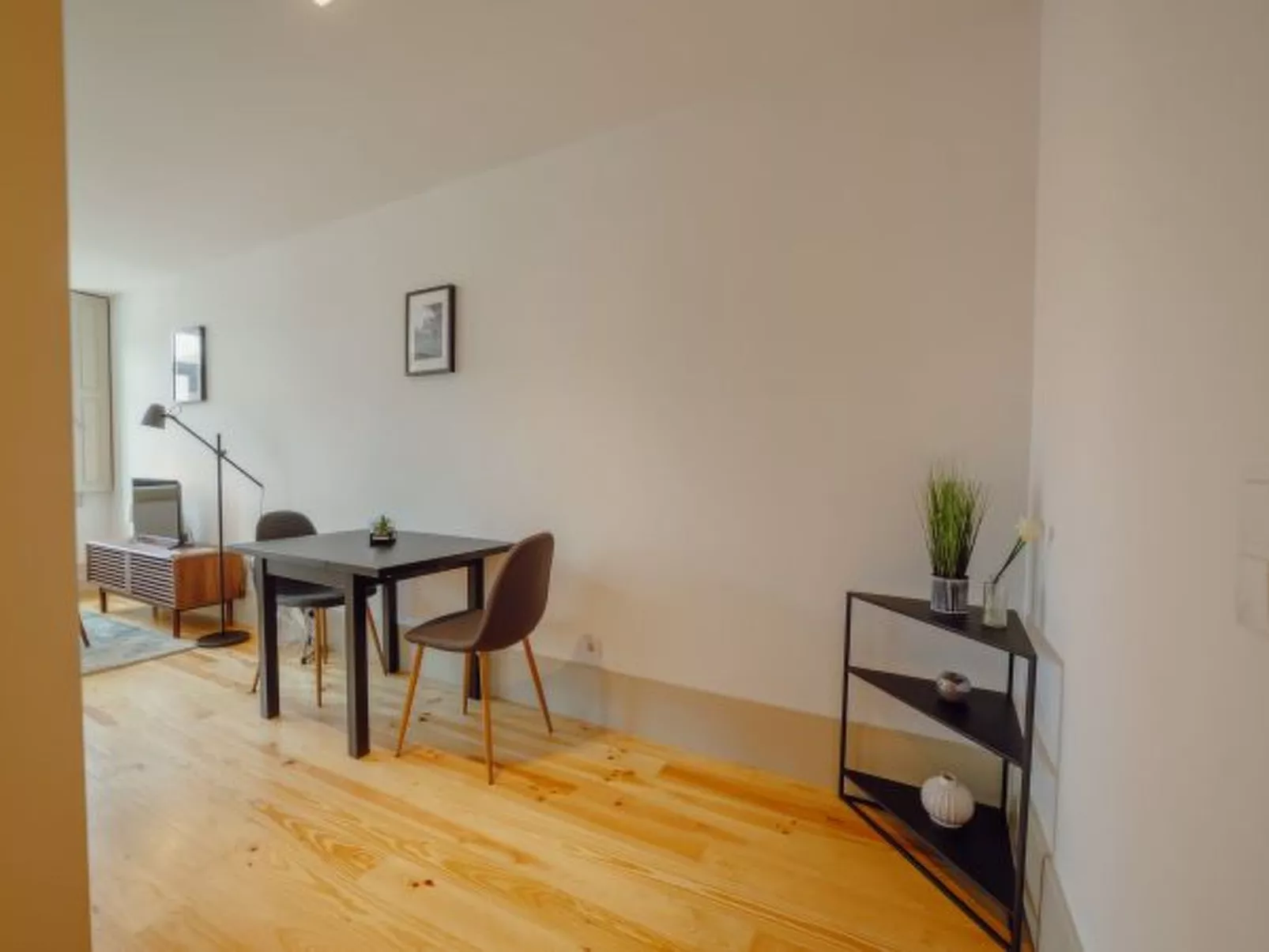 LEGACY OPORTO DESIGN APARTMENT H by VACATIONY - Binnen