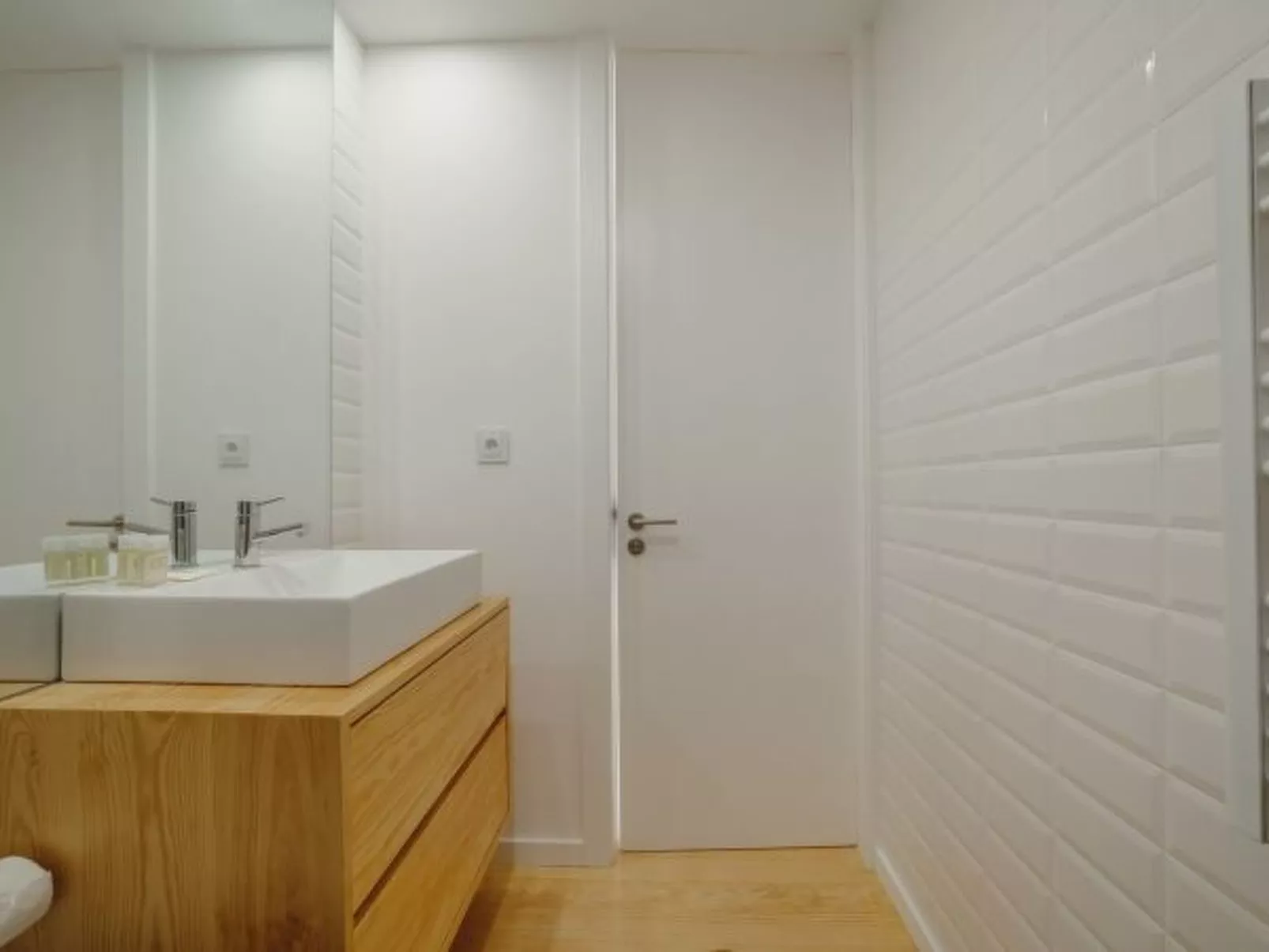 COURTYARD OPORTO DESIGN APARTMENT G - Binnen