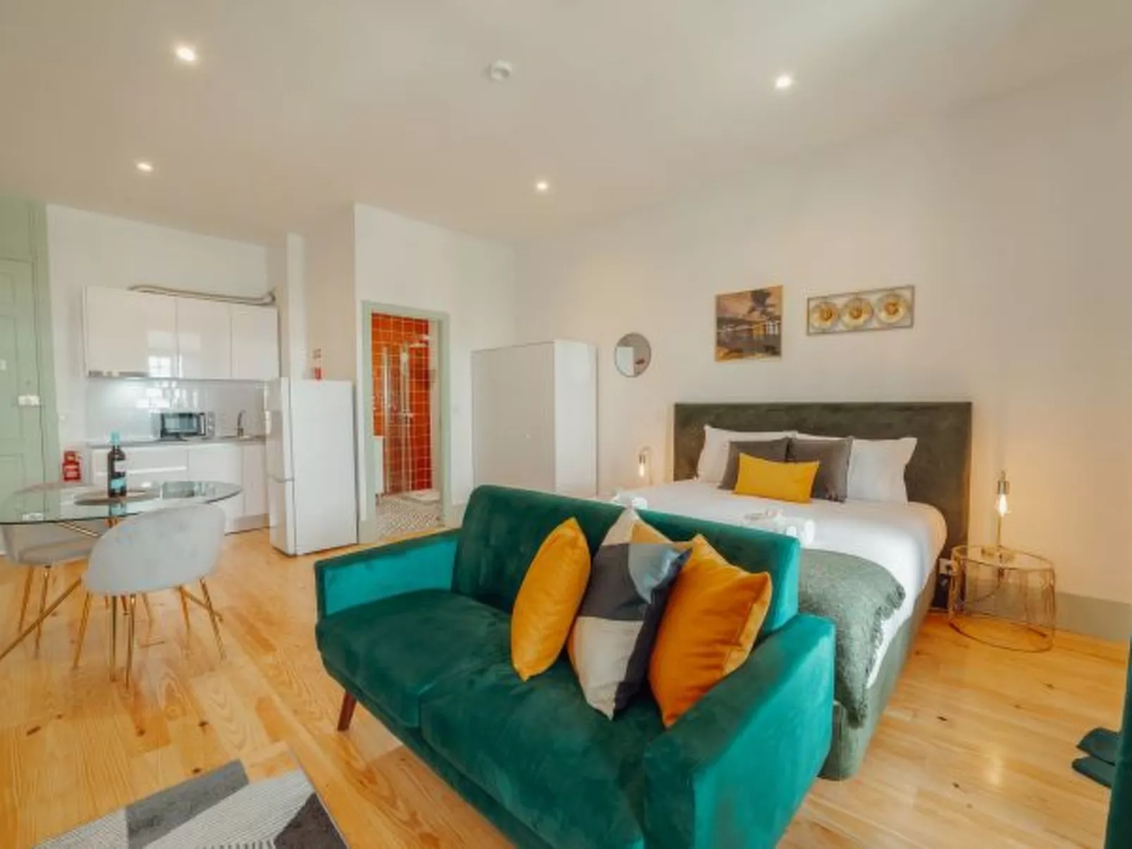 DOWNTOWN SUITE D by VACATIONY - Binnen