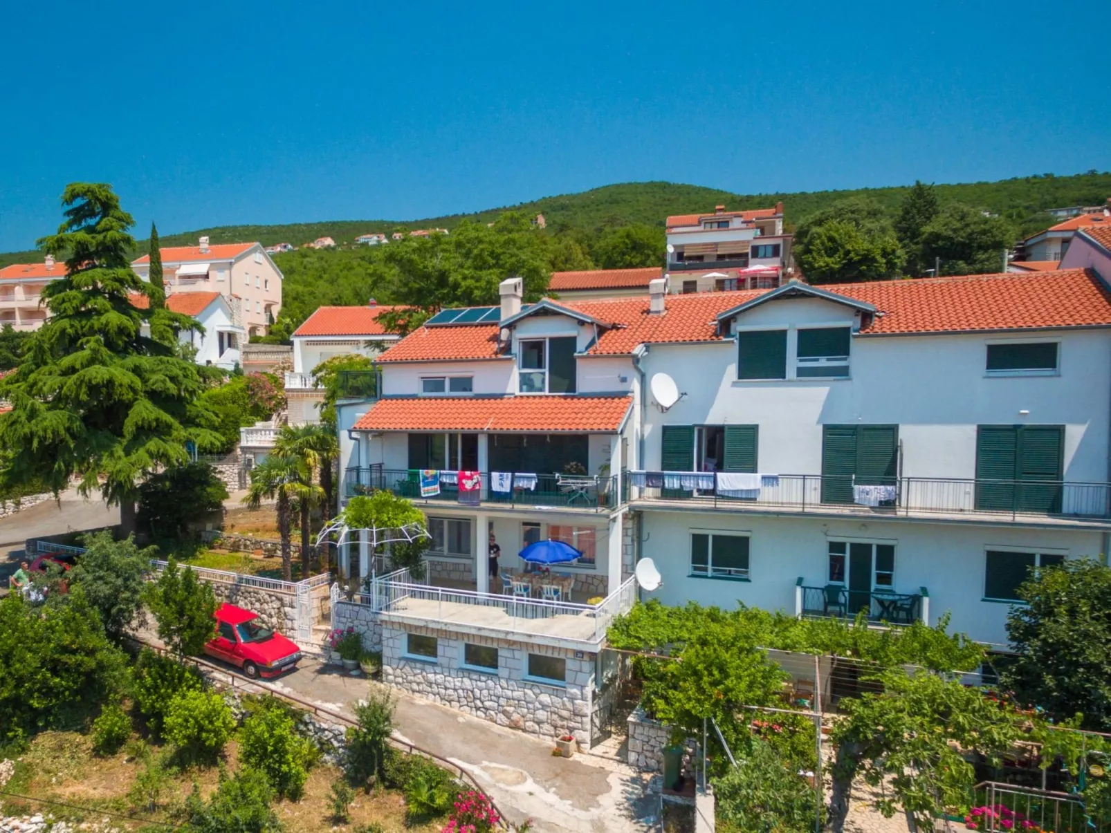 ERO 1 / HR-04057-01 - Image-tags.info