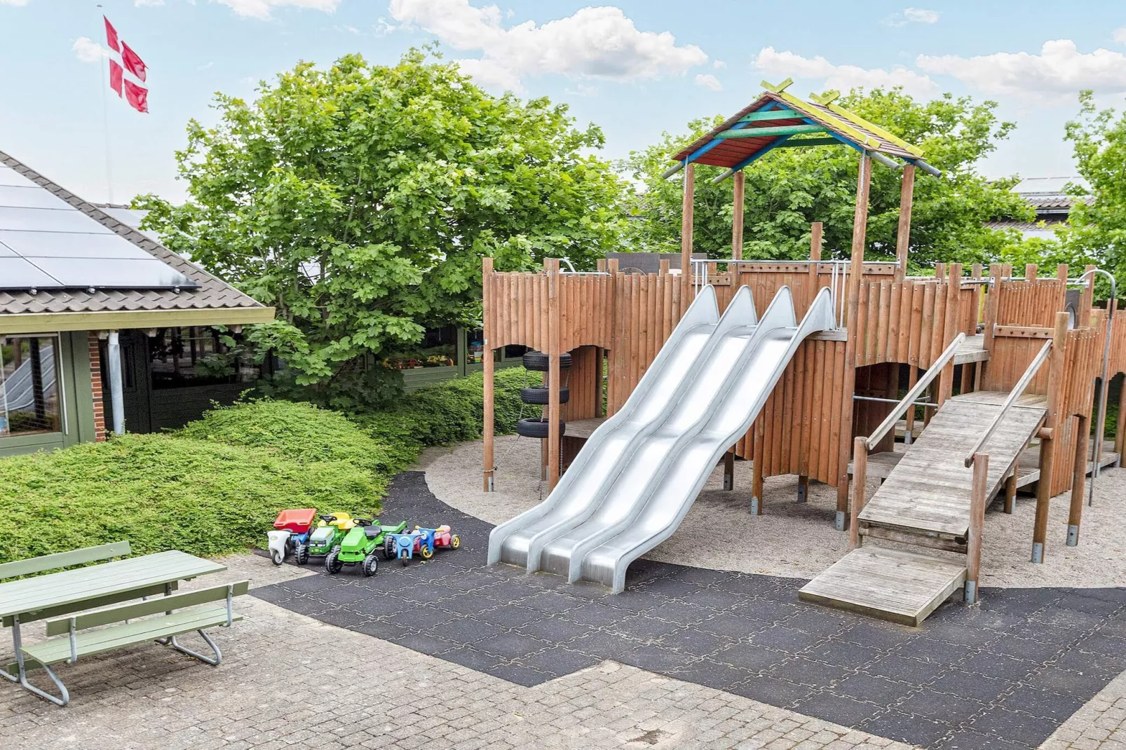 A-3½ roomrenovatedclose to beach - Buitenlucht