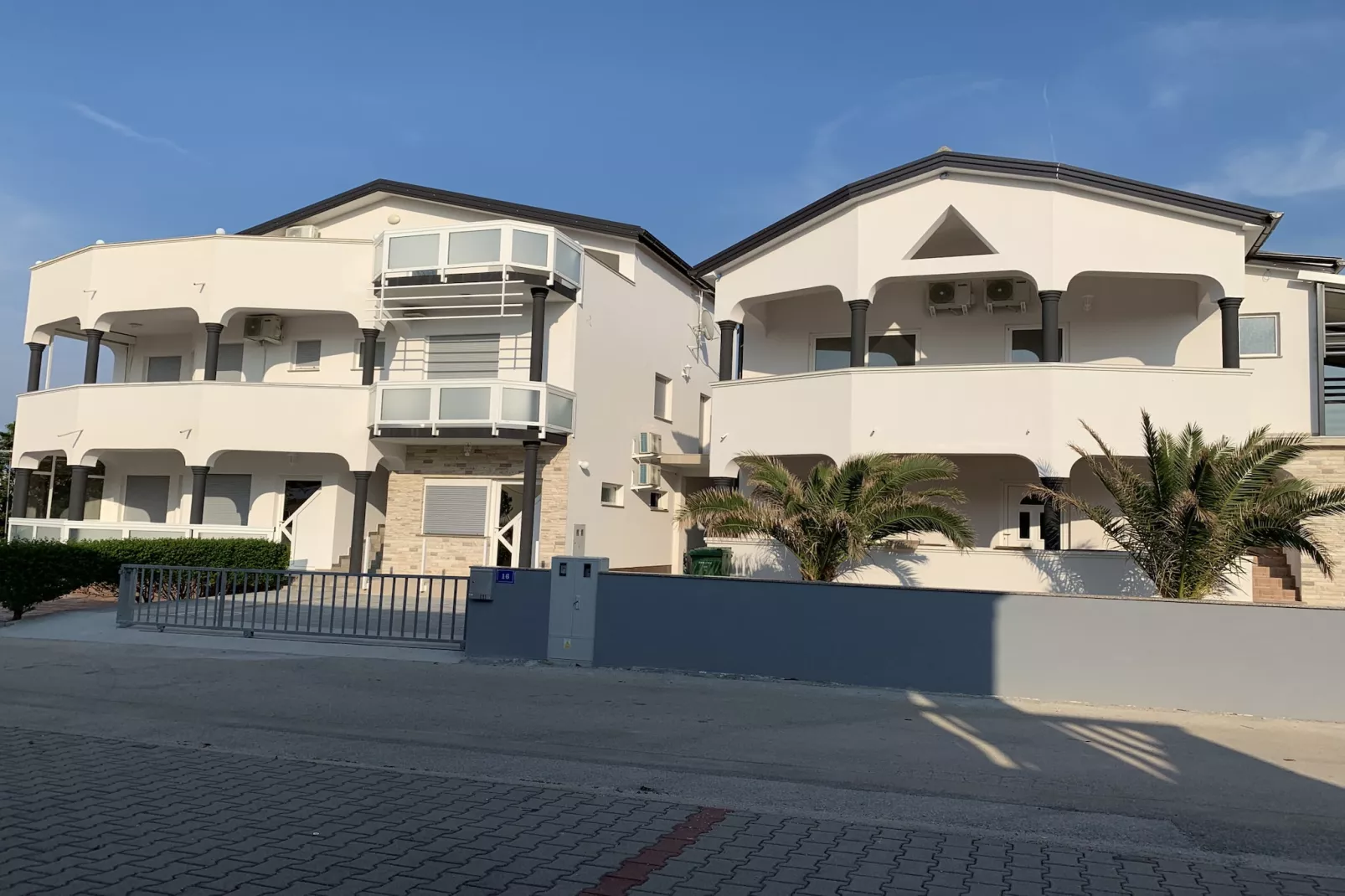 Apartment Lavaran 1 - Terras