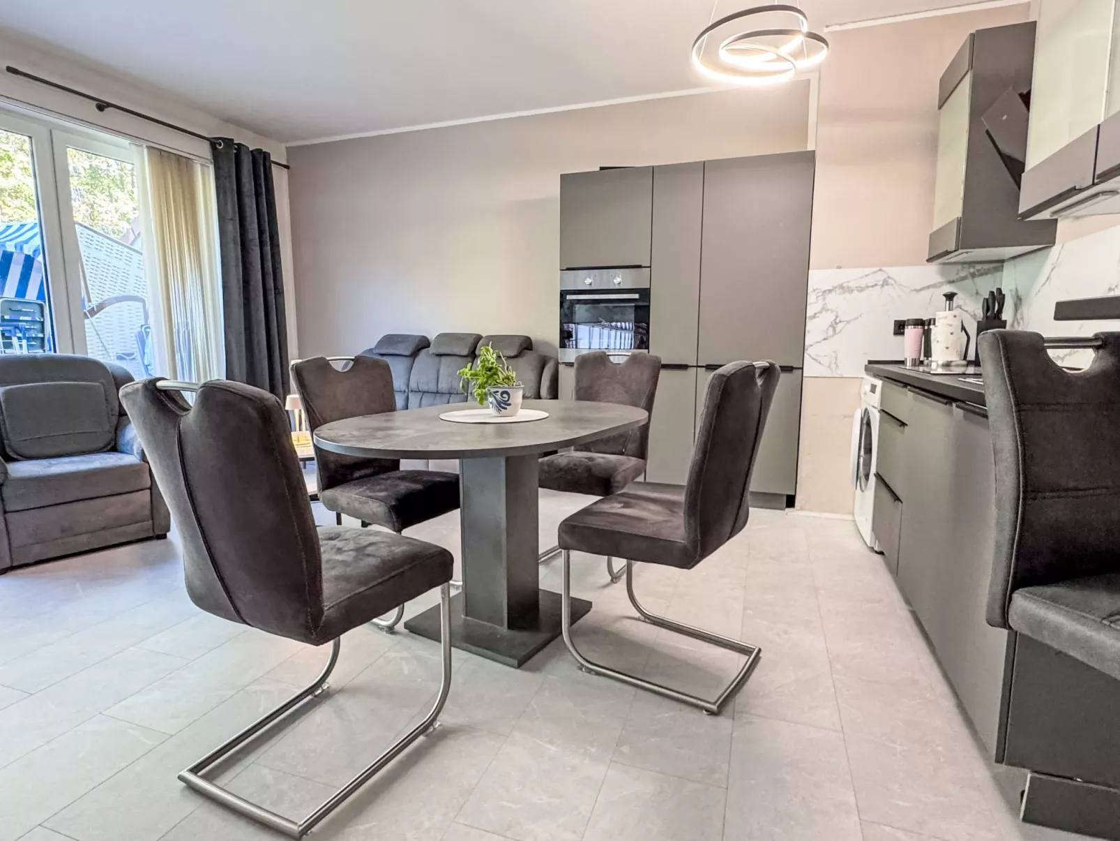 Glowe (GLW655) - Binnen