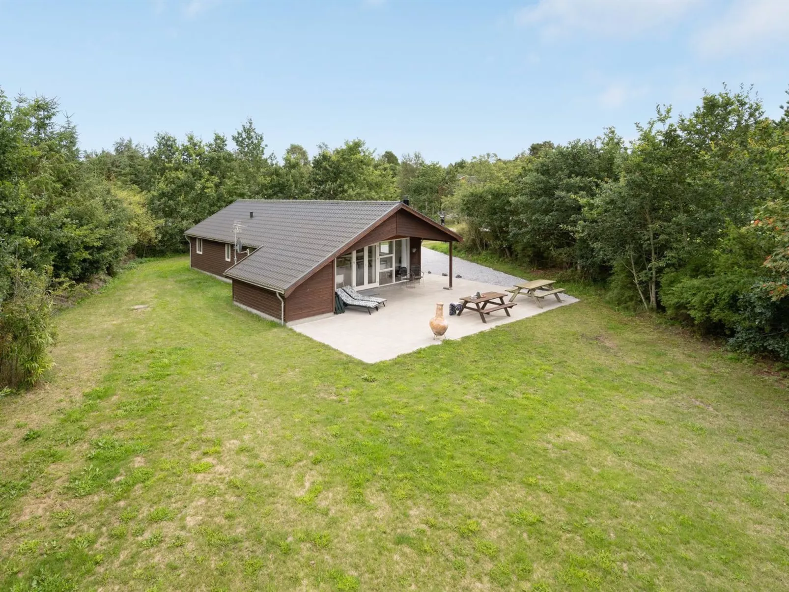 "Alvi" - 400m to the fjord - Buiten