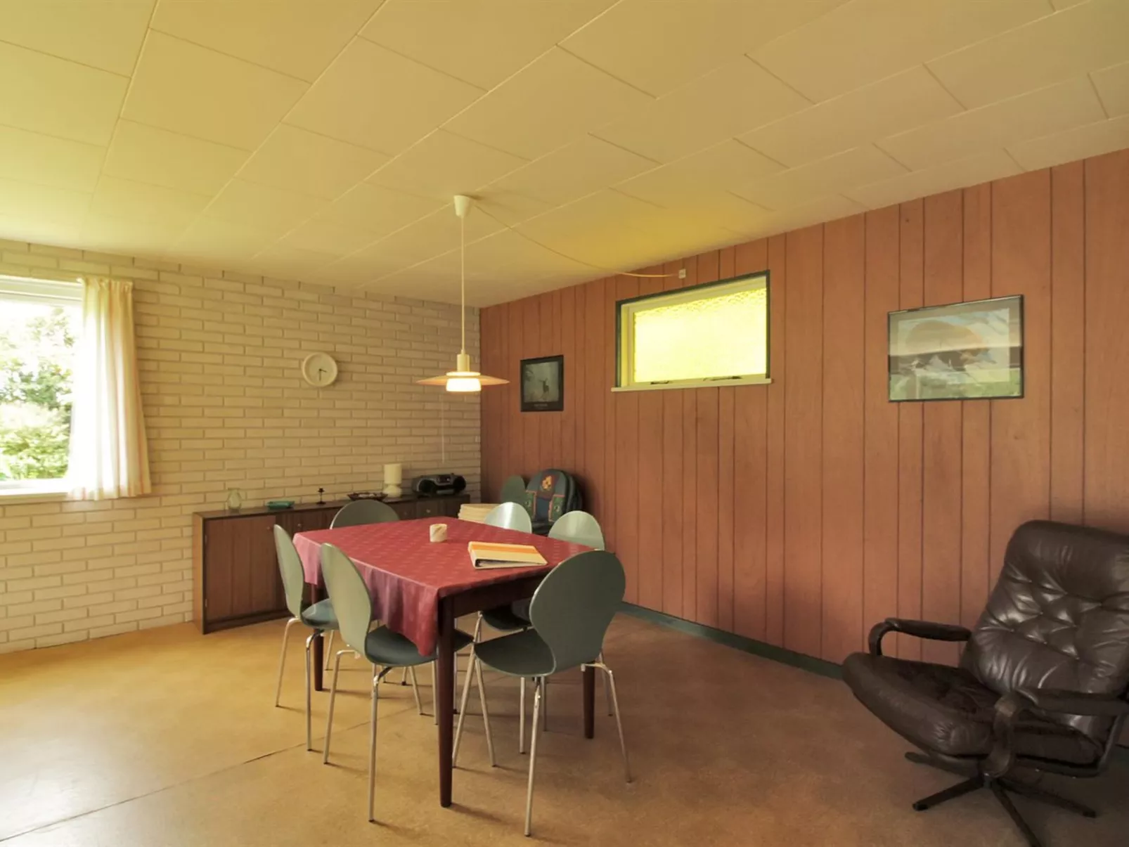 "Bergitte" - 450m from the sea - Binnen