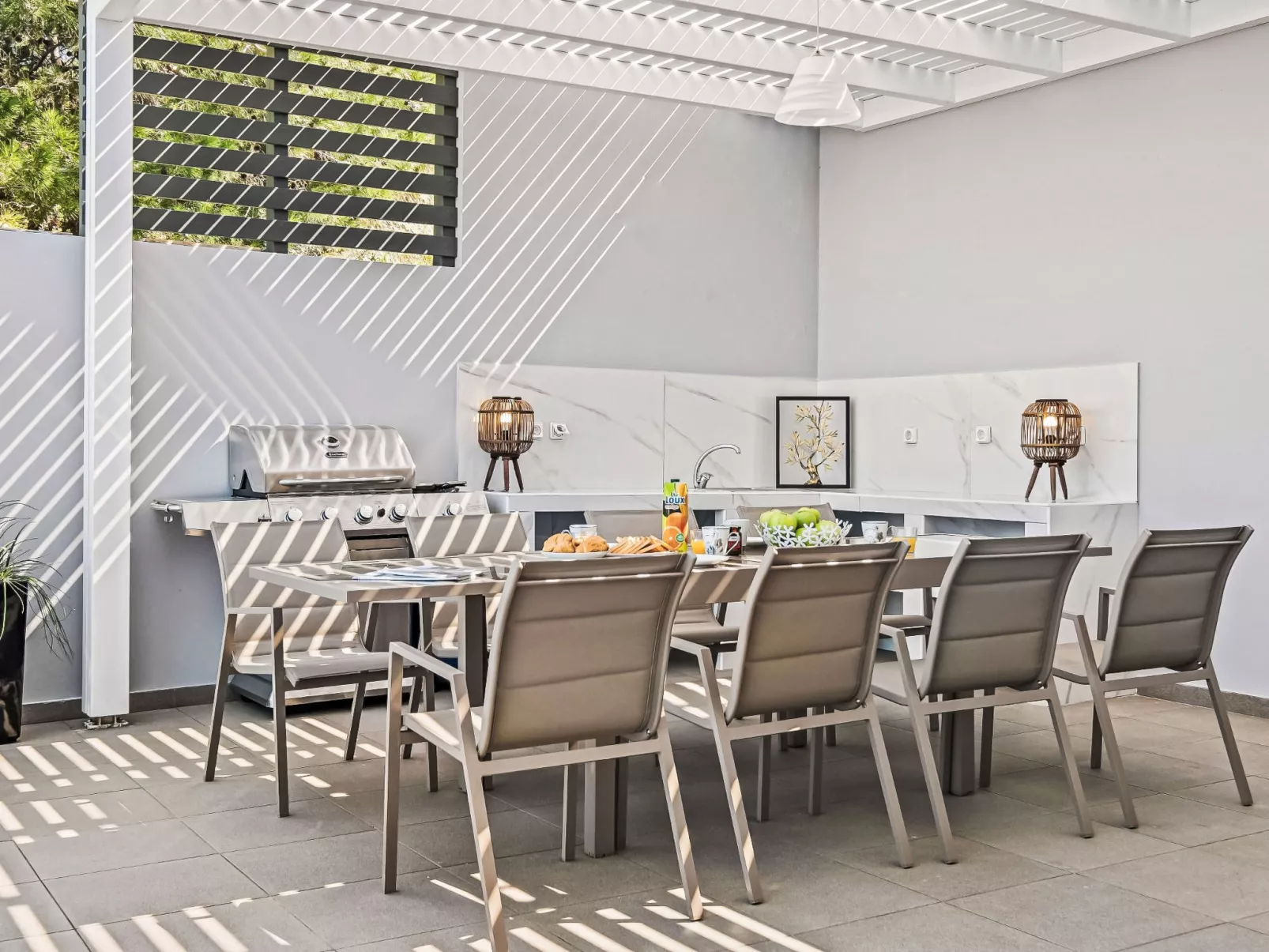 Villa Articiano mit Whirlpool und herrlicher Aussicht - Buiten