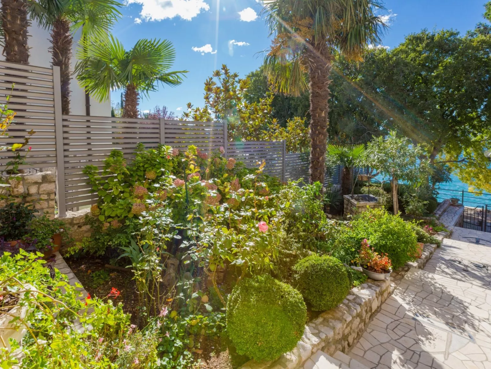 ZUPAN 1 / HR-02480-01 - Image-tags.info