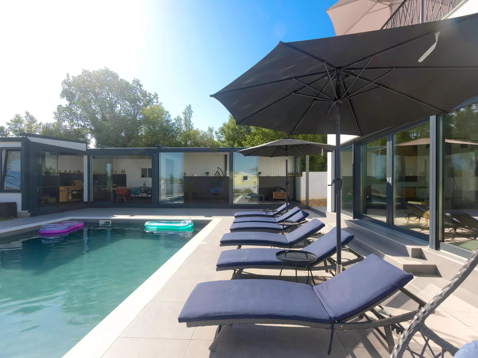 Villa Valdo - Image-tags.info