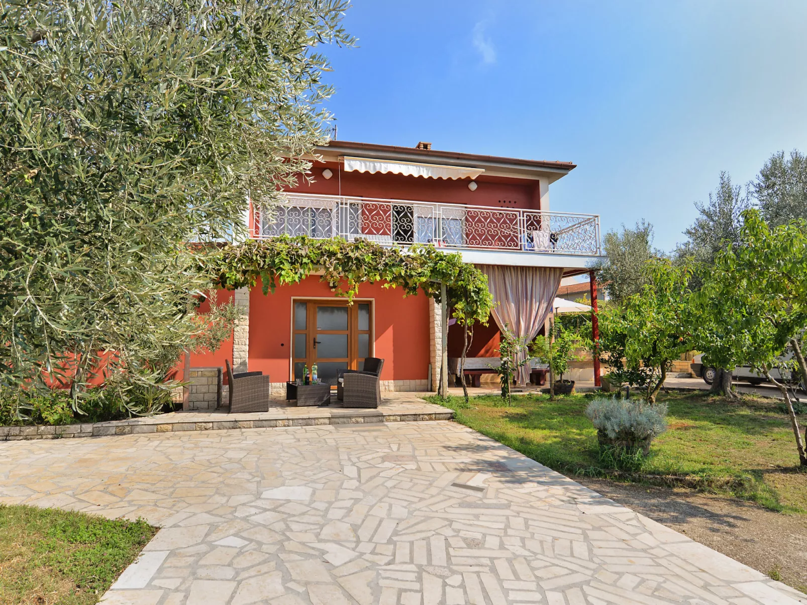 Apartment 684 - Image-tags.info