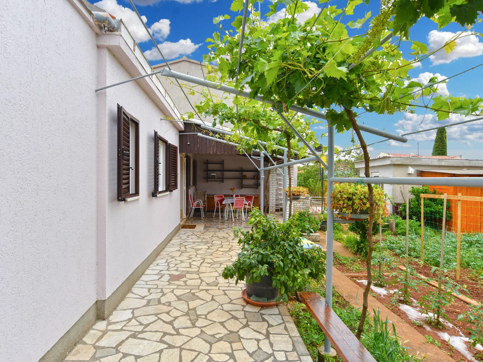 House 1456 - Image-tags.info