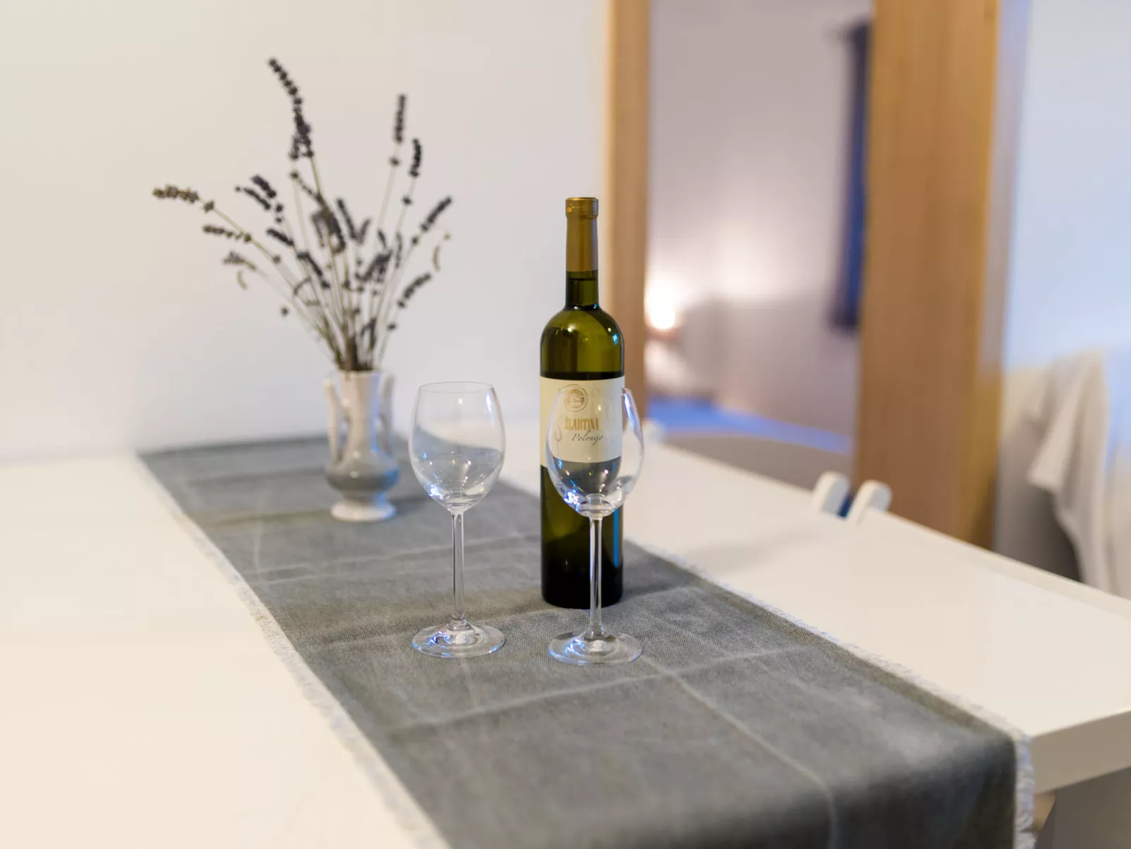 Apartment Karabaic - 2 - Image-tags.info