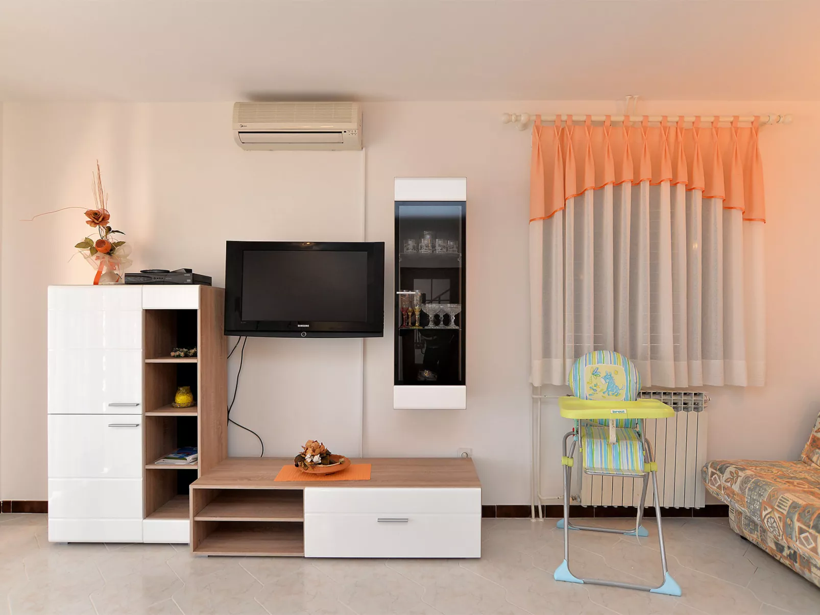 Apartment 827 - Image-tags.info