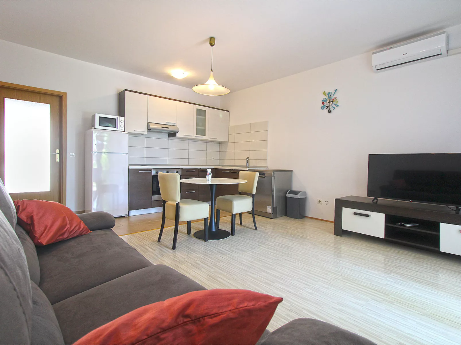 Apartment 2091 - Image-tags.info