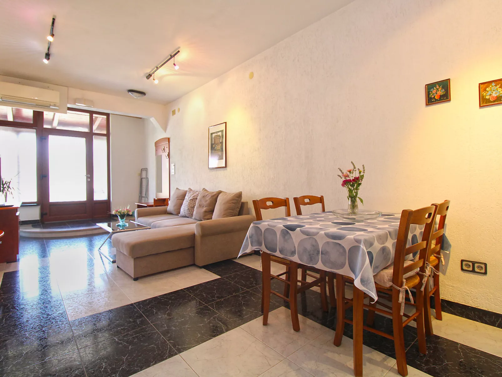 Apartment 2281 - Image-tags.info