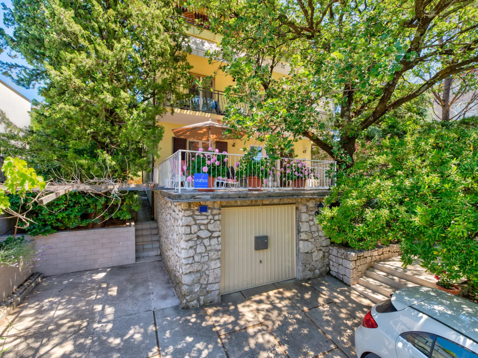 Irena Apartments prizemlje / HR-10649-01 - Image-tags.info