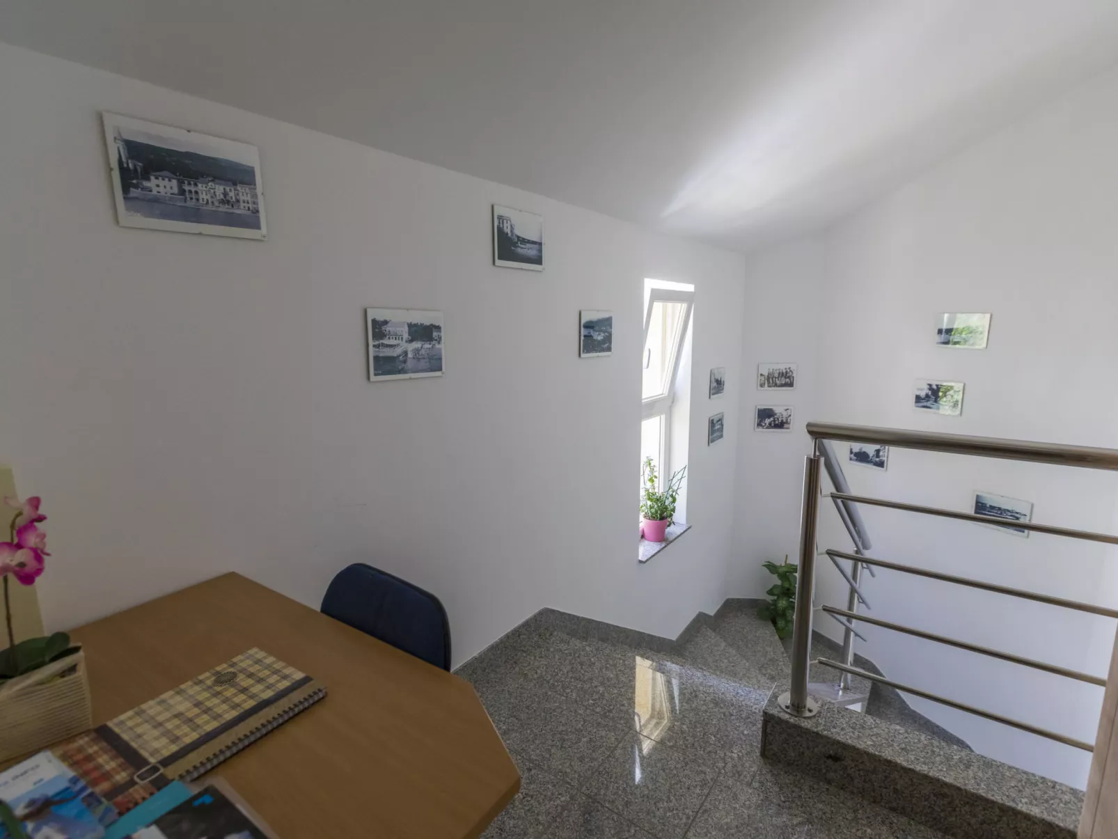 BOZIDAR 2 plavi / HR-10438-02 - Image-tags.info