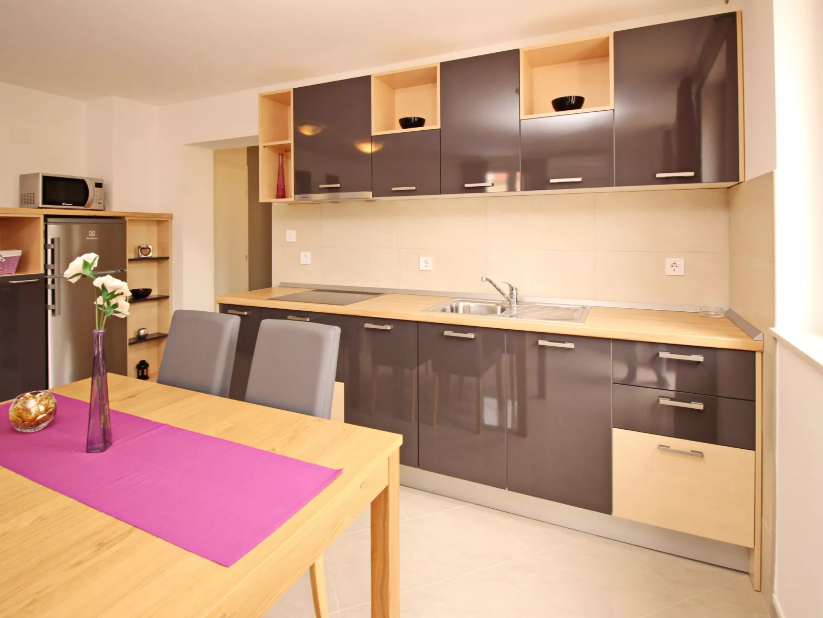 Apartment Flora - 1 - Image-tags.info