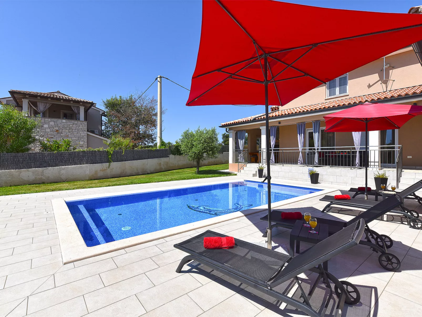 Villa 2105 - Image-tags.info