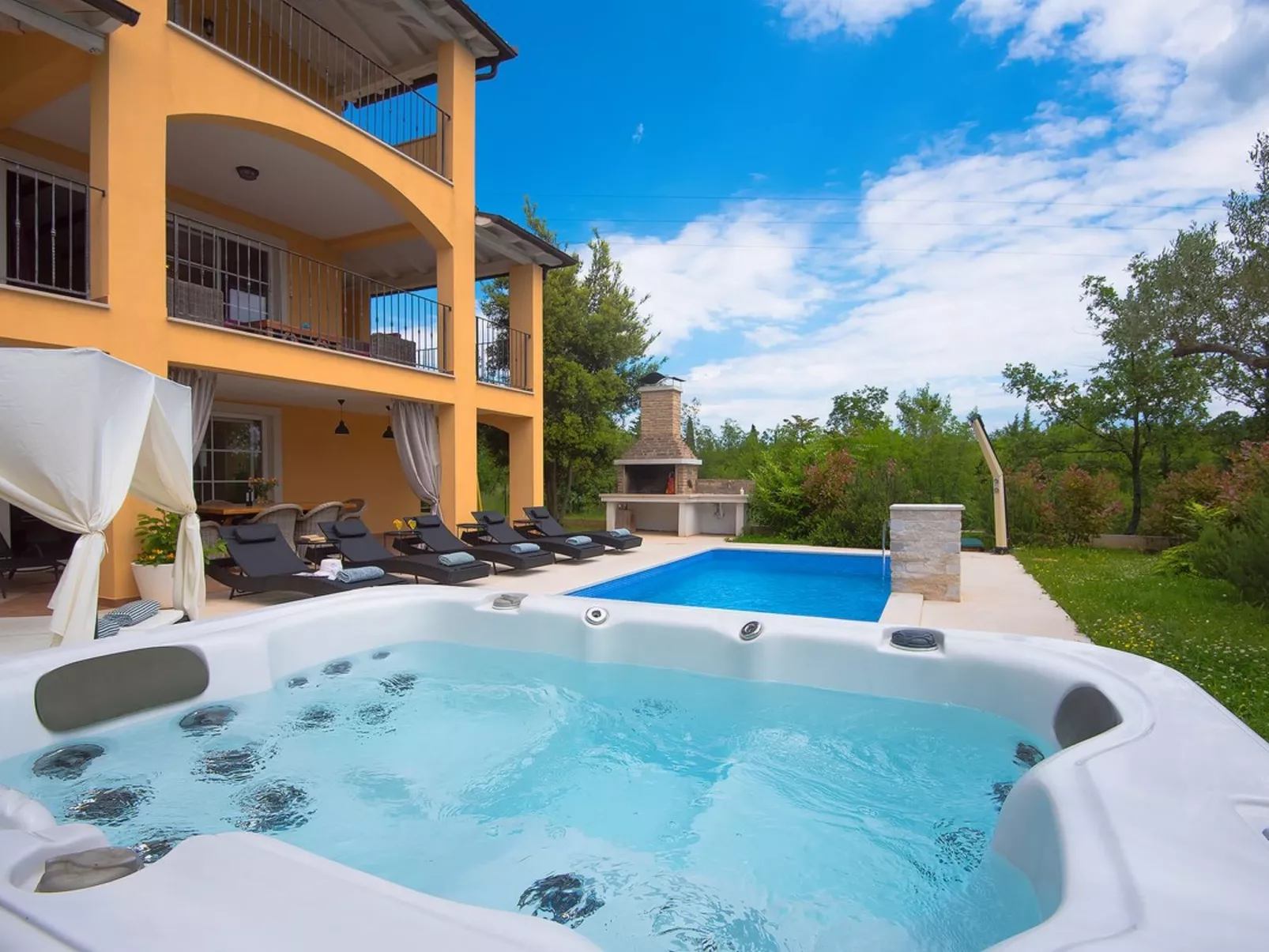 Villa Ari - Image-tags.info