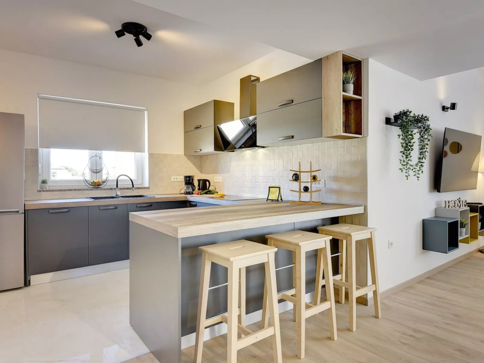 House Sunset - Binnen