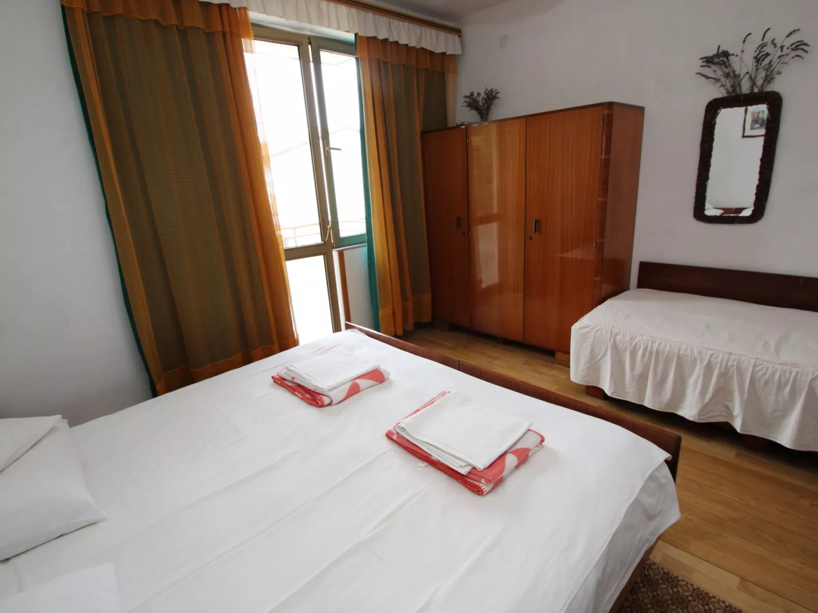 Vintage Guest Room Cerisnja / HR-11059-05 - Binnen