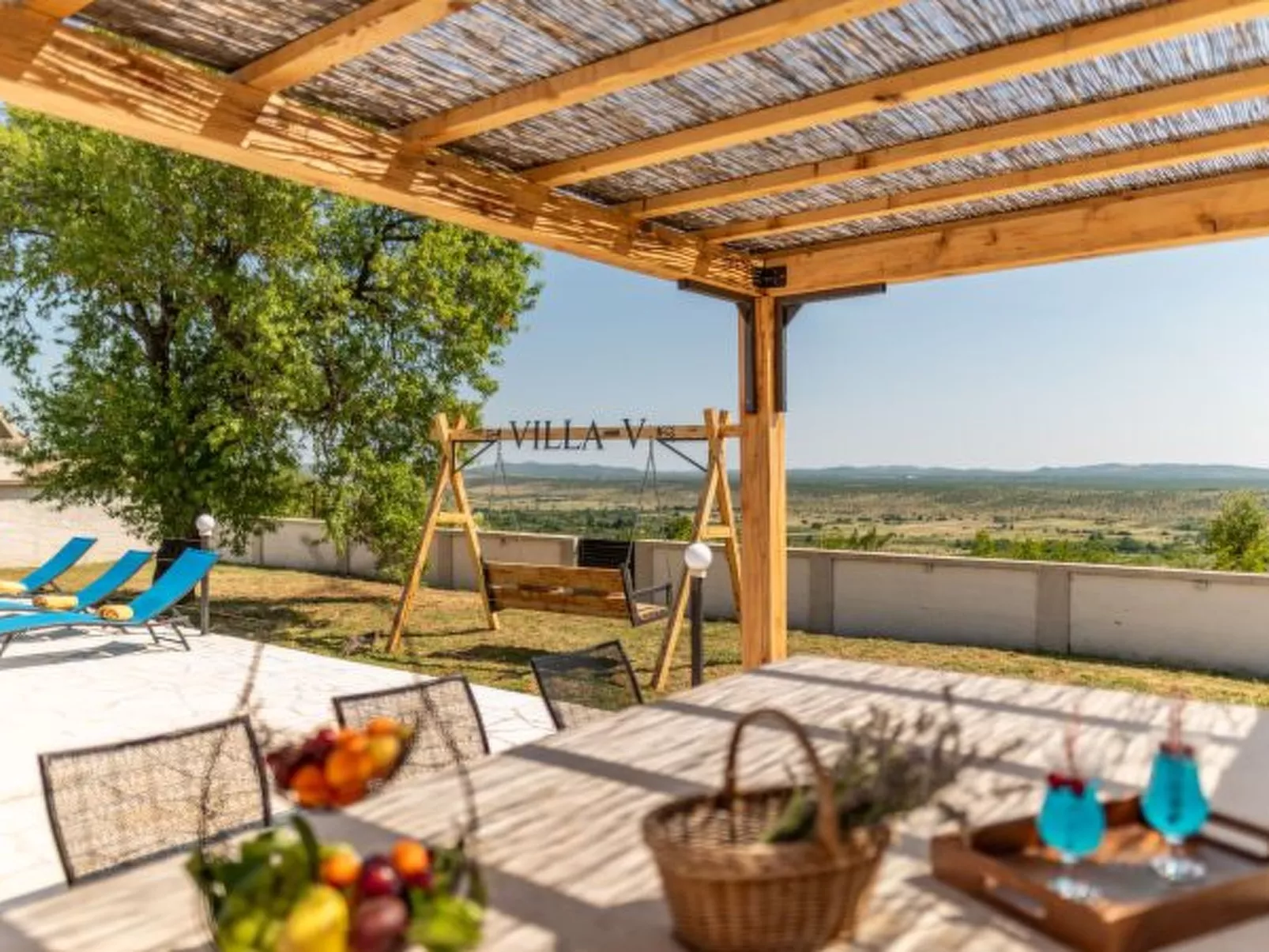 Unique Villa V with pool - Image-tags.info