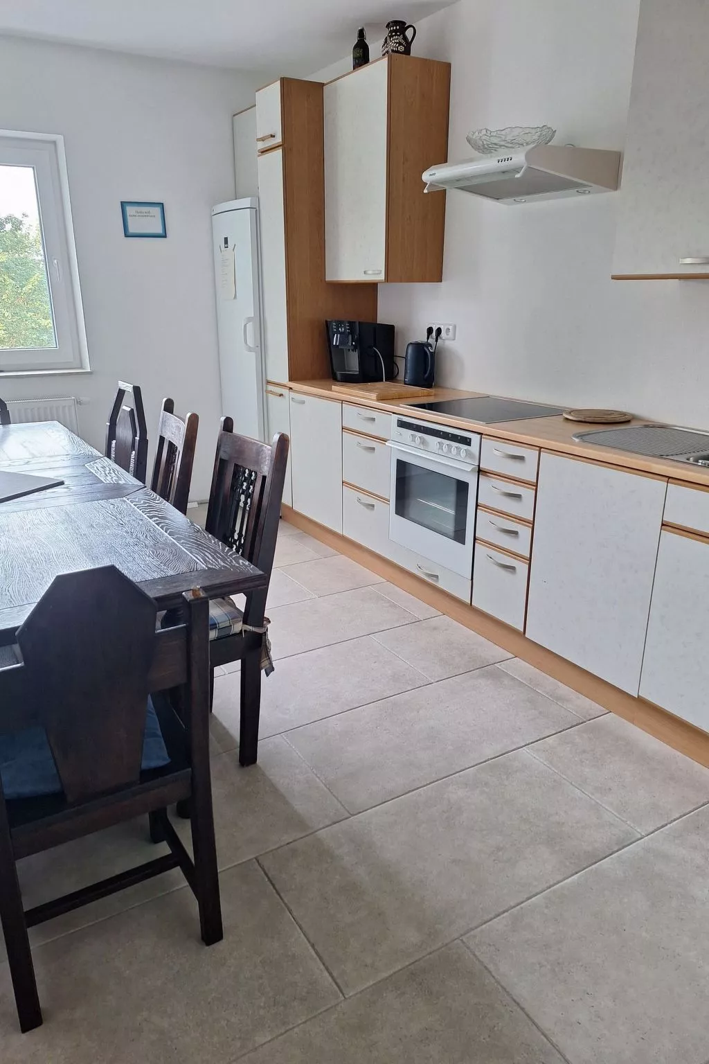 Gästezimmer mit Blick auf die Berge - Binnen