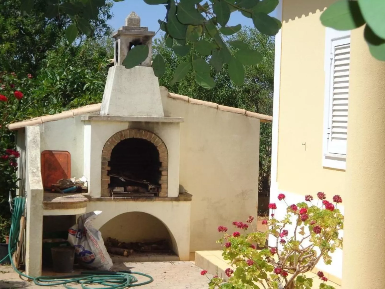 Mit Blick auf das Wasser - Buiten